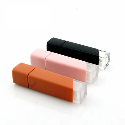 Tubo de brilho labial personalizado de 5 ml com embalagem vazia de cor mate