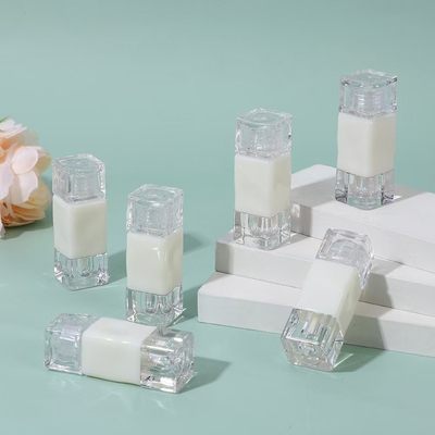 Diamante branco 2.6ml tubo de esmalte labial com escova, a cor pode ser personalizada