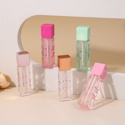 Tubo irregular de esmalte labial de 3,5 ml com escova de várias cores