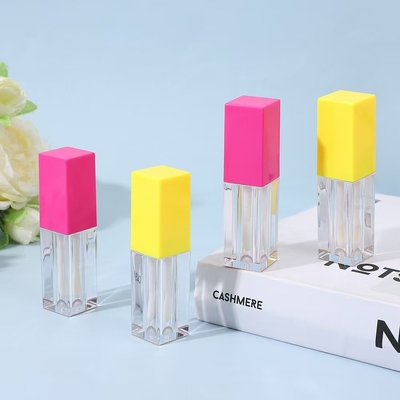 Tubo de esmalte labial de plástico quadrado com escova Tipo cosmético Lipgloss Cor Pessoal 4,9ml