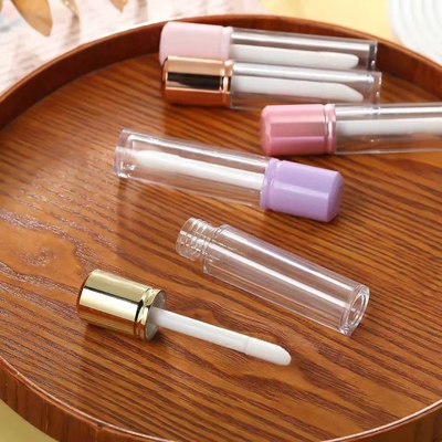 Tubo de esmalte de lábios redondo de tapa curta de 6 ml pode ser personalizado com logotipo