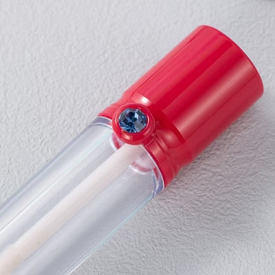 Tubo plástico de 4 ml com tampa de perfuração, cor personalizável e logotipo impresso.