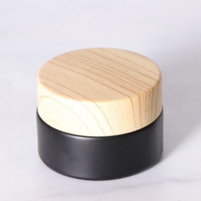 Frasco portátil de creme de 10g com tampa de madeira para cuidados pessoais