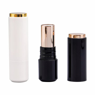 As cores personalizadas são aceitas. Tubo de batom vazio 3.5g com anel de selo.