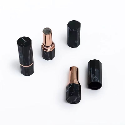 Fabricação de recipientes de tubos de batom de forma hexagonal de 5 g para embalagens cosméticas