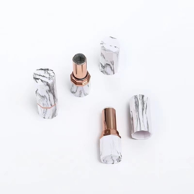 Fabricação de recipientes de tubos de batom de forma hexagonal de 5 g para embalagens cosméticas
