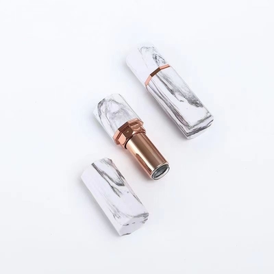 Fabricação de recipientes de tubos de batom de forma hexagonal de 5 g para embalagens cosméticas