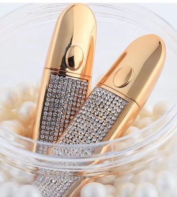 Solução de embalagem cosmética oval 10g tubo de batom com tampa de parafuso e detalhe de strass