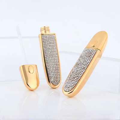 Solução de embalagem cosmética oval 10g tubo de batom com tampa de parafuso e detalhe de strass