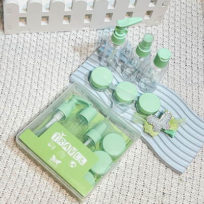 Voguish Design 7 peças de plástico de viagem 50ml frasco conjunto usado para o pacote de cuidados pessoais