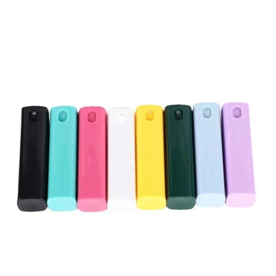 Caneta de perfume PP de forma quadrada e colorida para pulverização de fragrâncias sem esforço e precisa