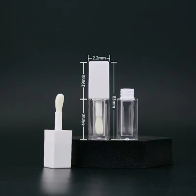 Tubo de gloss labial de plástico com pincel grande de 5ml Suporte para personalização de cores