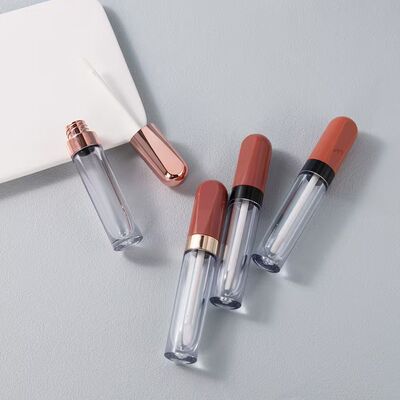 4.5ml Tubo de Brilho Labial Plástico com Cores Personalizadas e Design à Prova de Vazamento para Produtos de Cuidados Labiais