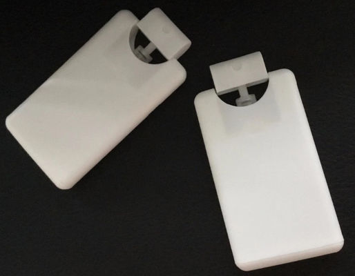 Pulverizador de bomba de perfume de cor branca 20 ml Material de plástico Carteira de crédito Botella de pulverização