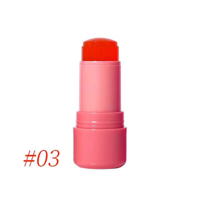 Design elegante 5 ml tubo de brilho labial com cores personalizadas para aplicação precisa